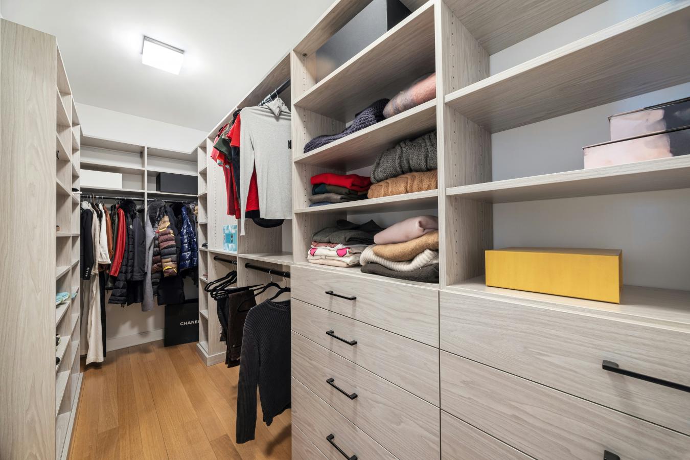 New York, New York, 10028, United States, 3 Bedrooms Bedrooms, ,3 BathroomsBathrooms,Residential,For Sale,1962089