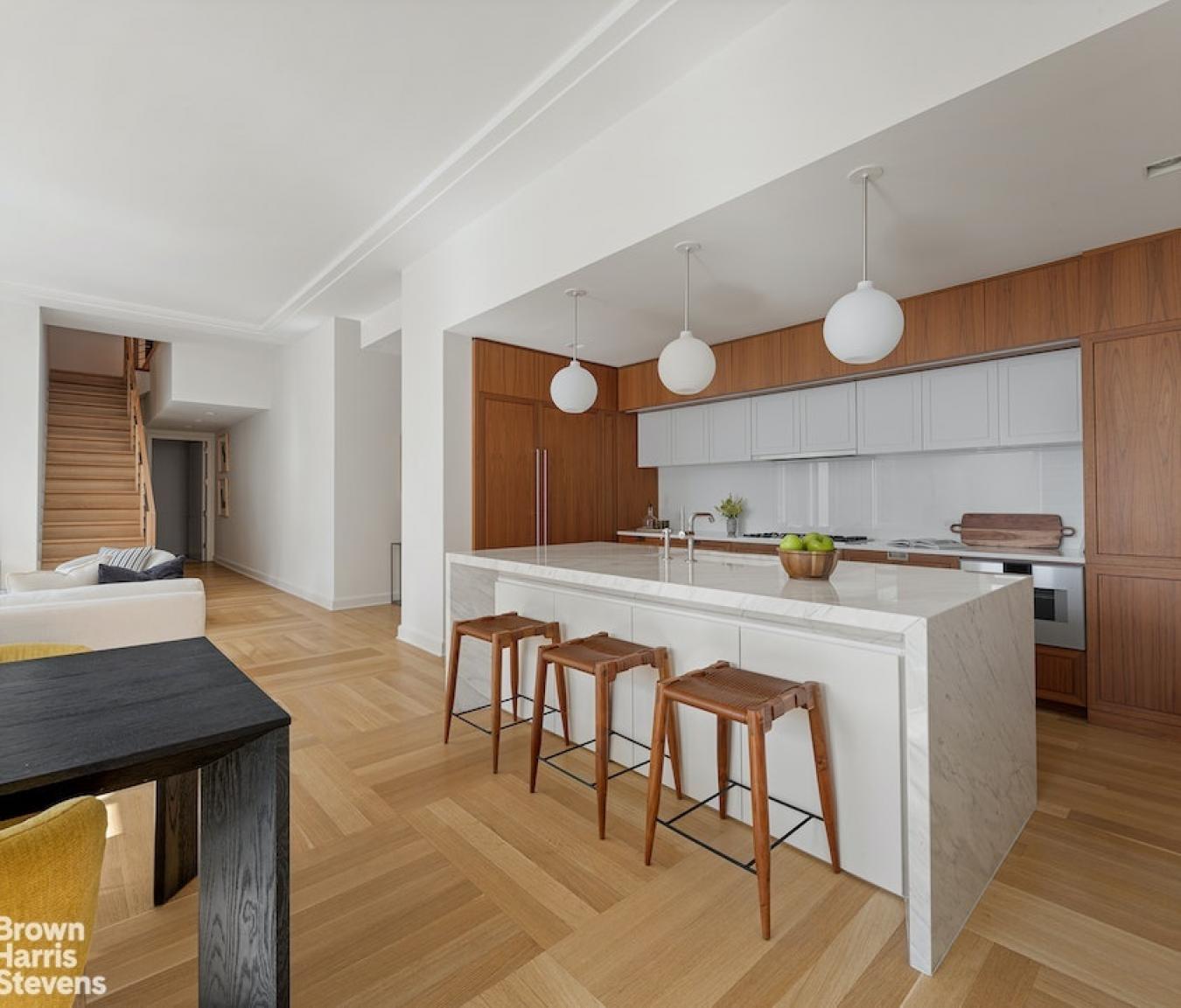 New York, New York, 10028, United States, 3 Bedrooms Bedrooms, ,3 BathroomsBathrooms,Residential,For Sale,1962088