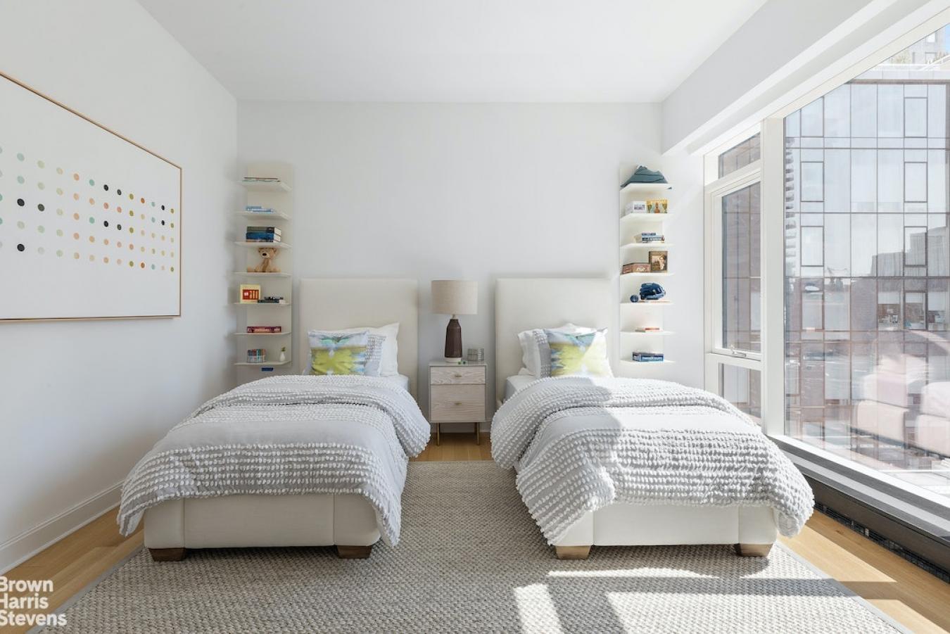 New York, New York, 10028, United States, 3 Bedrooms Bedrooms, ,3 BathroomsBathrooms,Residential,For Sale,1962088