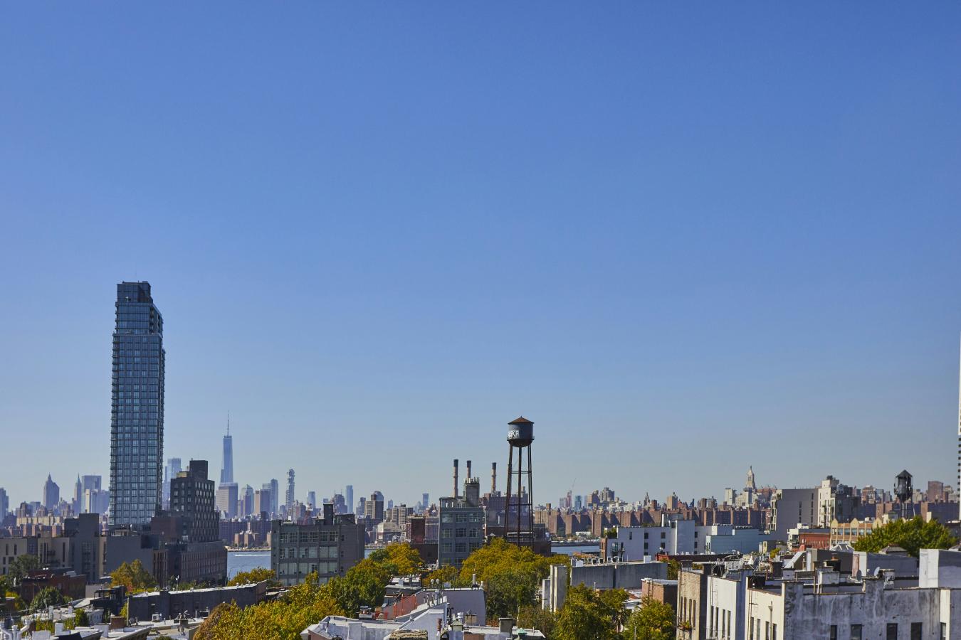 Greenpoint, New York, 11222, United States, 4 Bedrooms Bedrooms, ,3 BathroomsBathrooms,Residential,For Sale,1962087