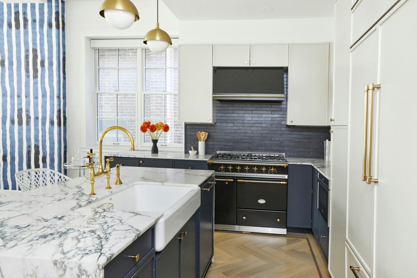 Greenpoint, New York, 11222, United States, 4 Bedrooms Bedrooms, ,3 BathroomsBathrooms,Residential,For Sale,1962087