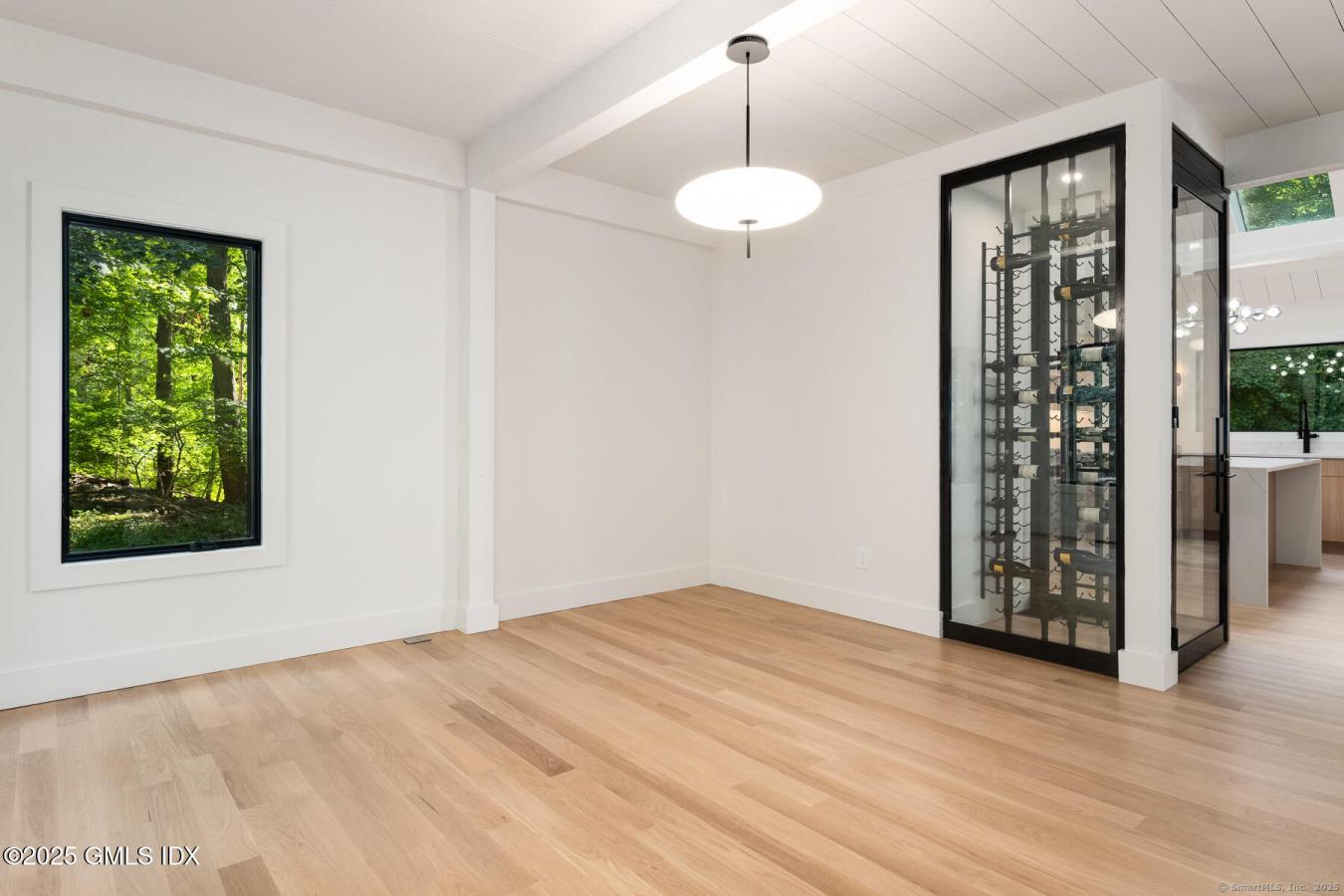 Greenwich, Connecticut, 06830, United States, 3 Bedrooms Bedrooms, ,3 BathroomsBathrooms,Residential,For Sale,1962080