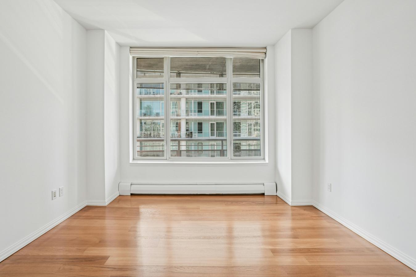 New York, New York, 10022, United States, 2 Bedrooms Bedrooms, ,2 BathroomsBathrooms,Residential,For Sale,1962078