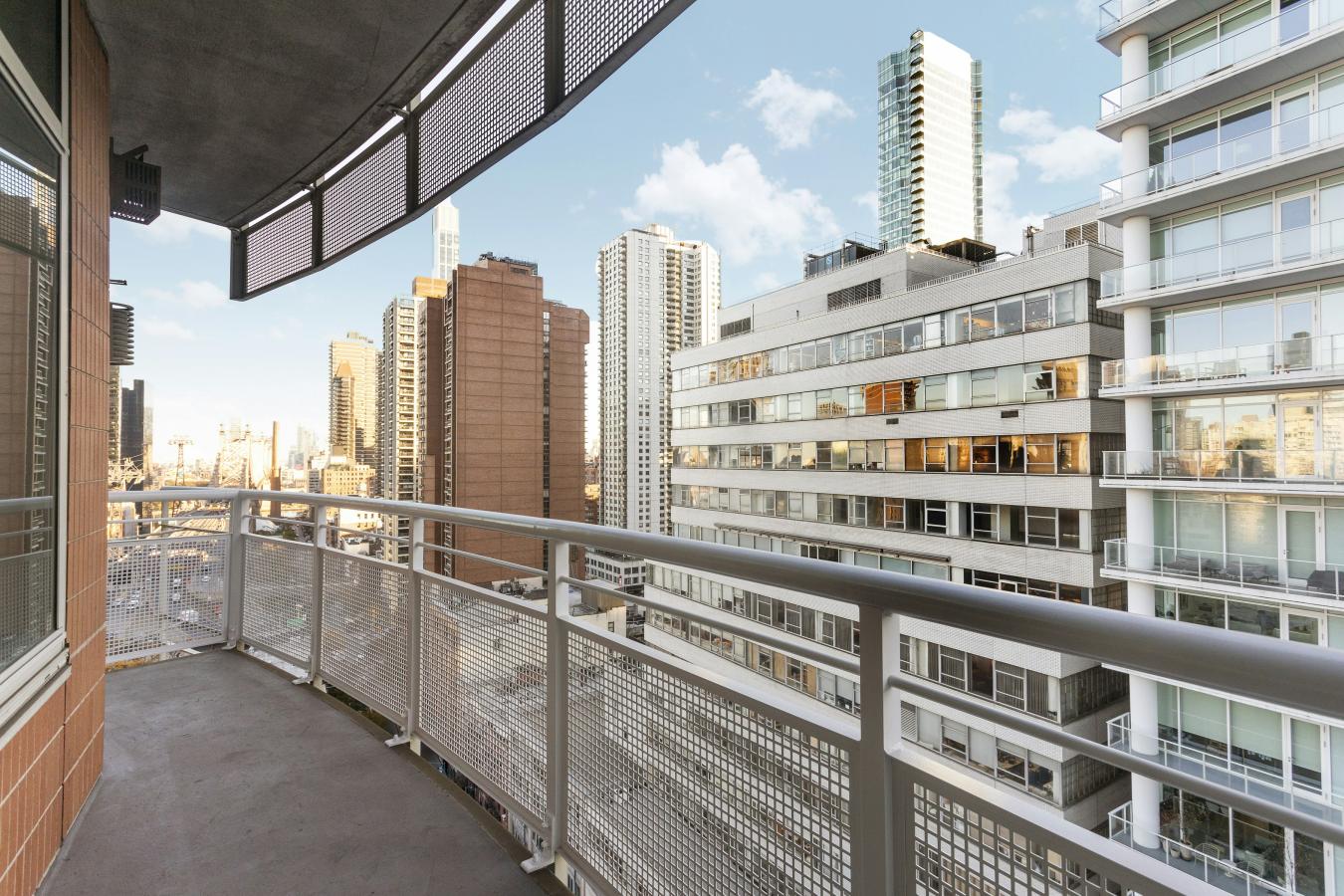 New York, New York, 10022, United States, 2 Bedrooms Bedrooms, ,2 BathroomsBathrooms,Residential,For Sale,1962078