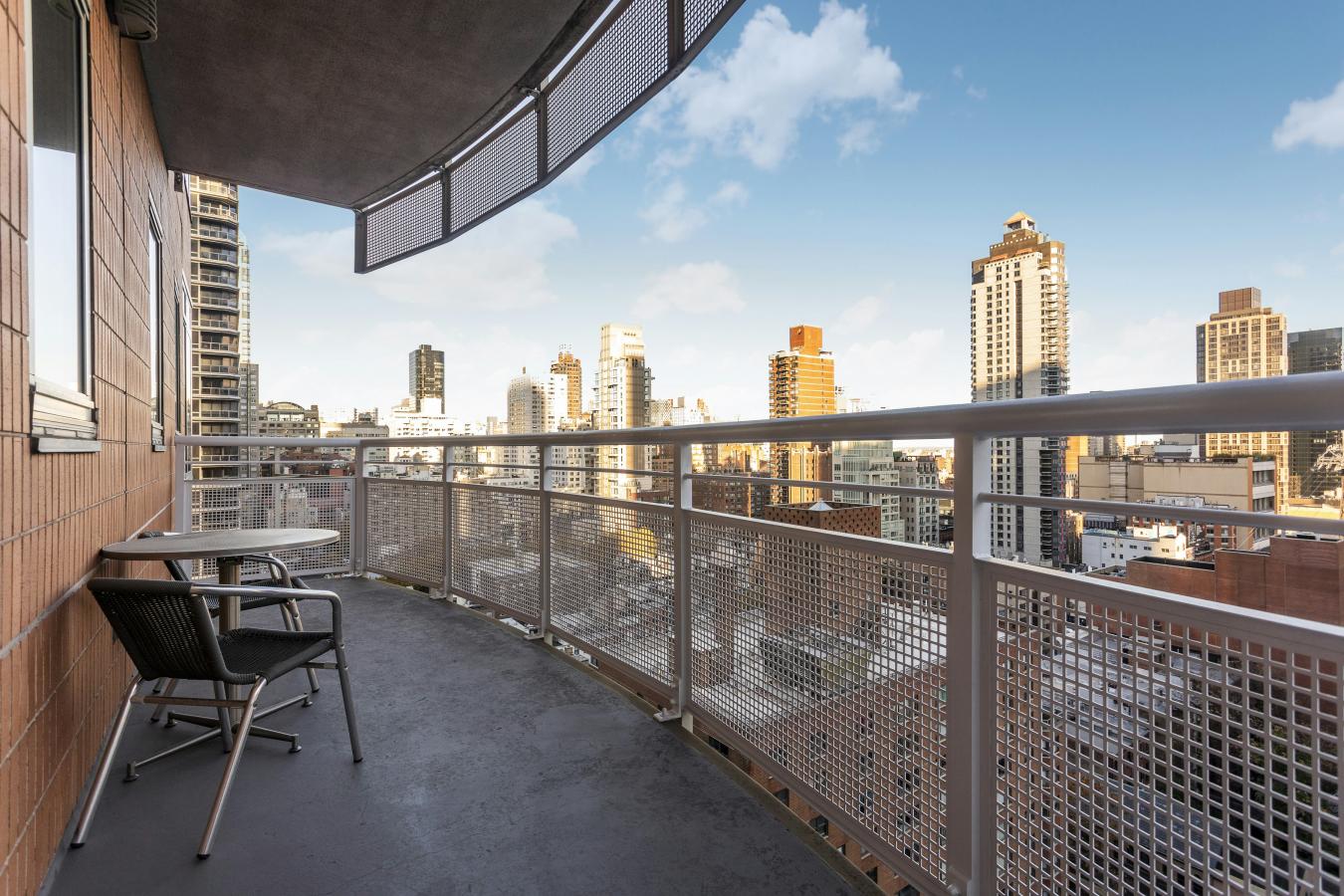 New York, New York, 10022, United States, 2 Bedrooms Bedrooms, ,2 BathroomsBathrooms,Residential,For Sale,1962078