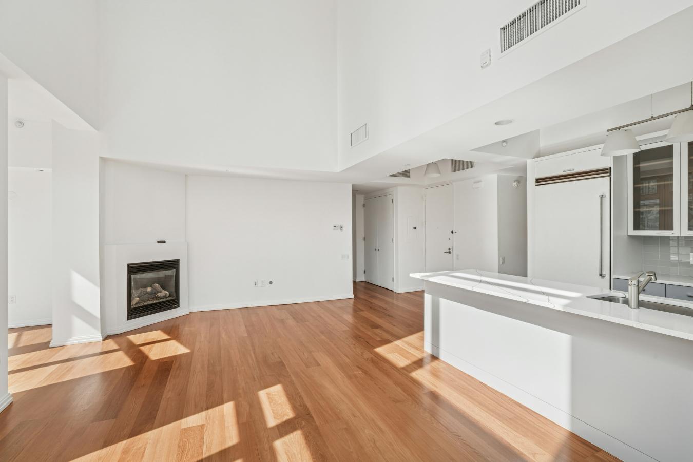 New York, New York, 10022, United States, 2 Bedrooms Bedrooms, ,2 BathroomsBathrooms,Residential,For Sale,1962078