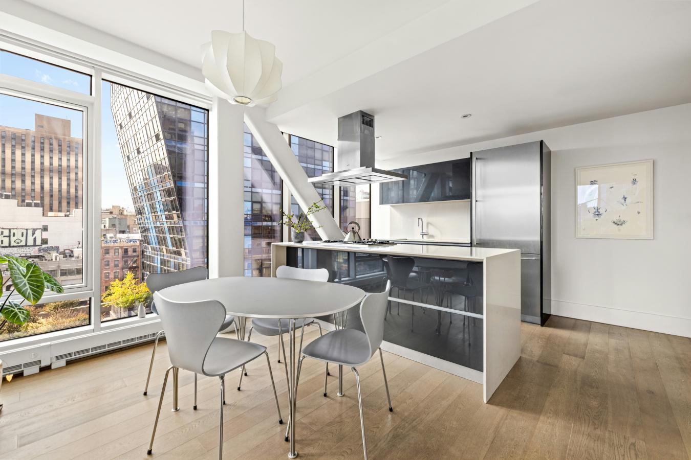 Lower East Side, New York, 10002, United States, 2 Bedrooms Bedrooms, ,2 BathroomsBathrooms,Residential,For Sale,1962076