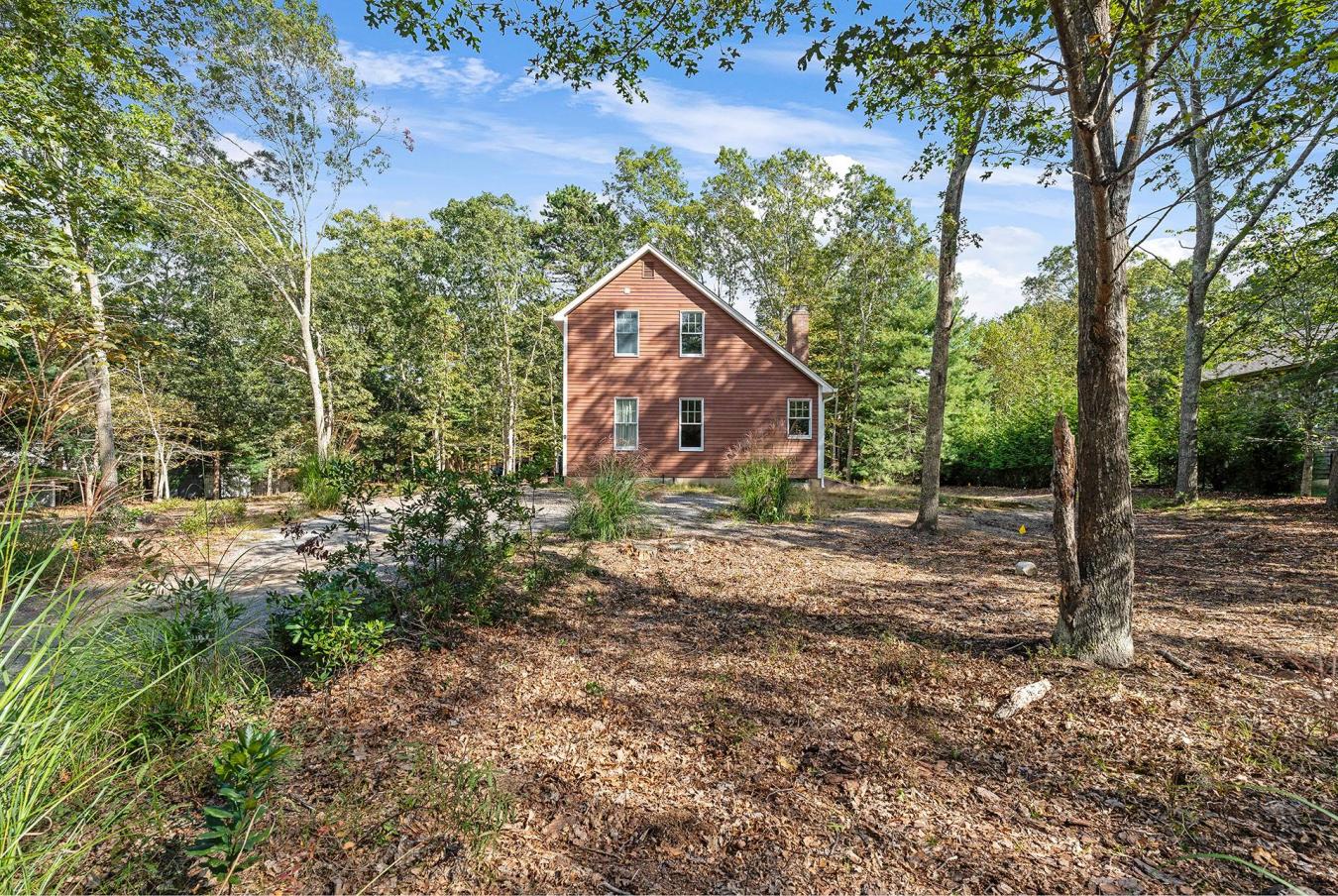 East Hampton, New York, 11937, United States, 2 Bedrooms Bedrooms, ,2 BathroomsBathrooms,Residential,For Sale,1962113