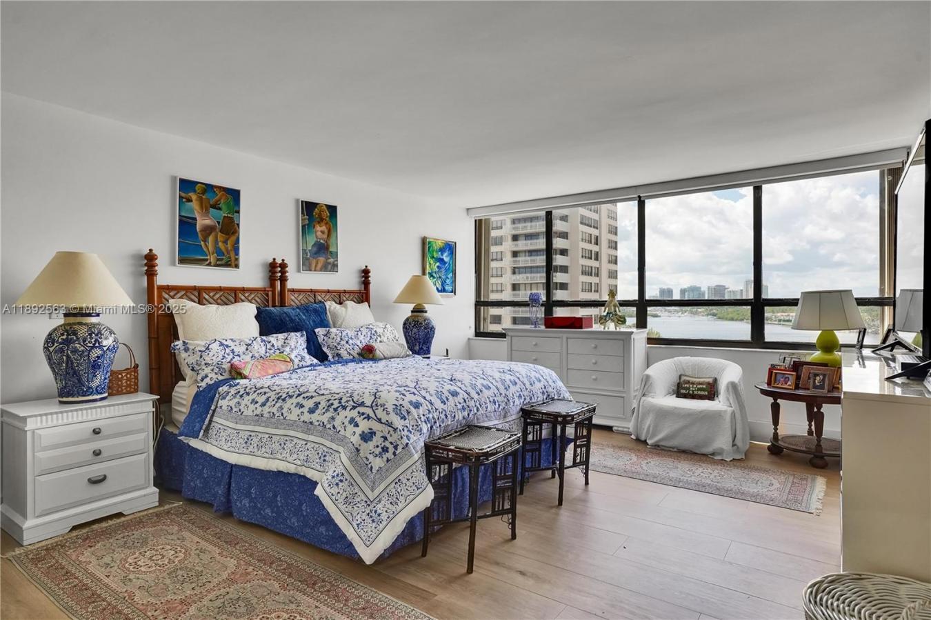 Miami, Florida, 33133, United States, 2 Bedrooms Bedrooms, ,2 BathroomsBathrooms,Residential,For Sale,1996689