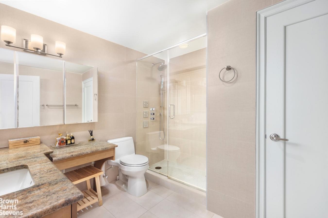 Murray Hill, New York, 10016, United States, 1 Bedroom Bedrooms, ,1 BathroomBathrooms,Residential,For Sale,1962060