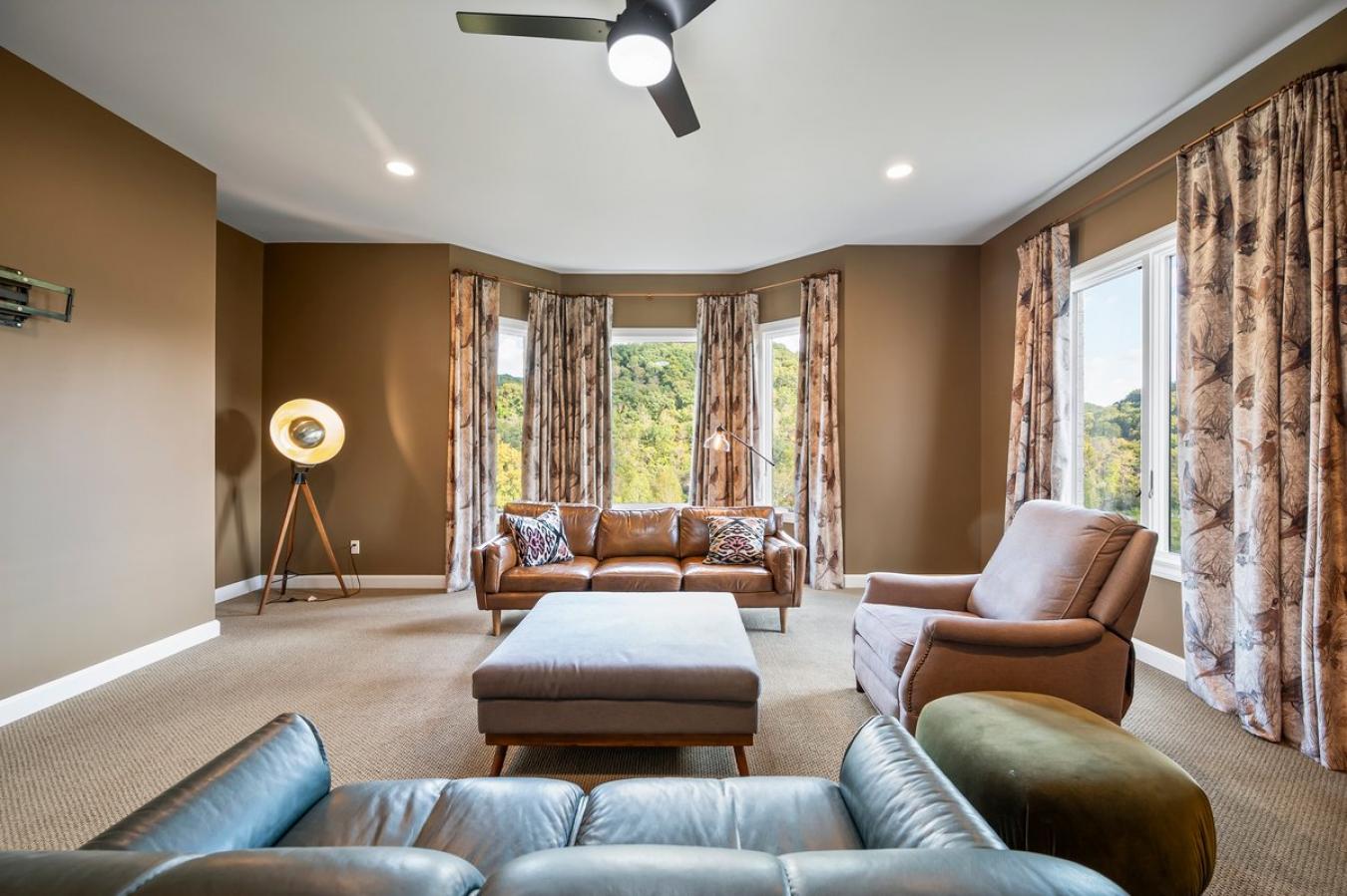 Nashville, Davidson County, TN, 37209, United States, 3 Bedrooms Bedrooms, ,3 BathroomsBathrooms,Residential,For Sale,1962068