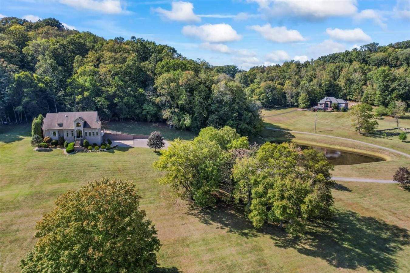 Nashville, Davidson County, TN, 37209, United States, 3 Bedrooms Bedrooms, ,3 BathroomsBathrooms,Residential,For Sale,1962068