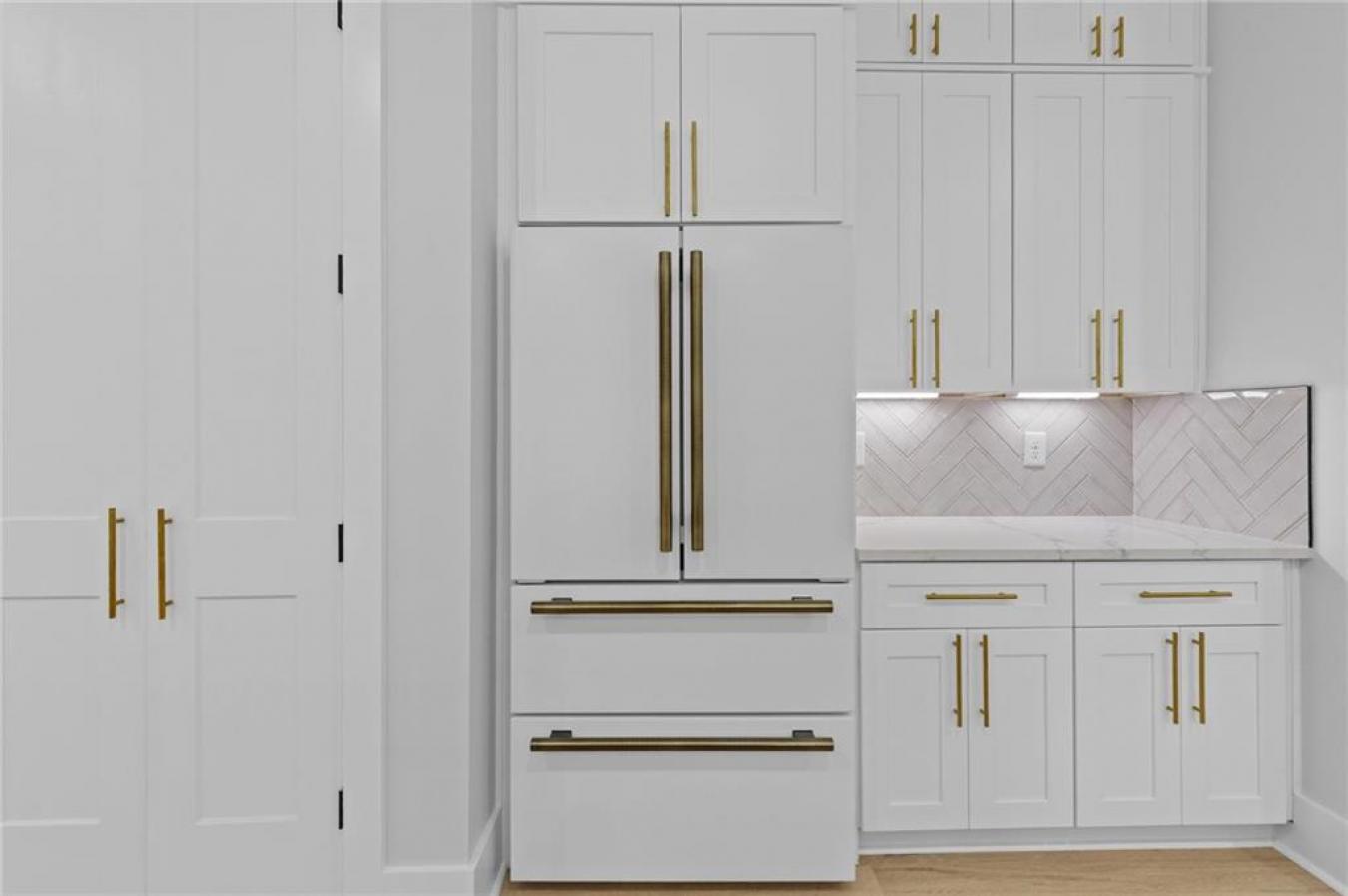 Winder, Barrow - GA, 30680, United States, 5 Bedrooms Bedrooms, ,5 BathroomsBathrooms,Residential,For Sale,1962065