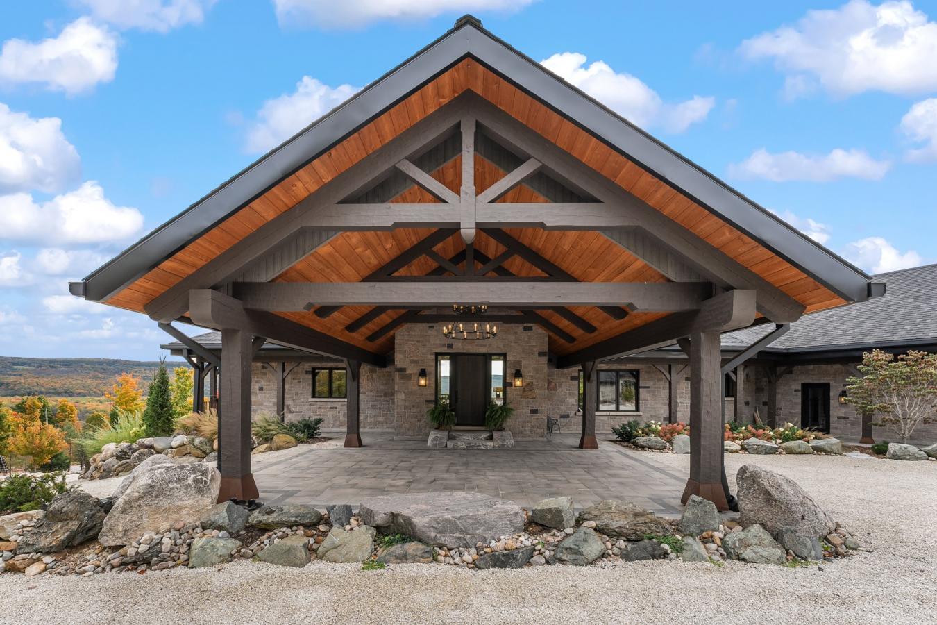 Kimberley, Grey County, N0C 1G0, Canada, ,4 BathroomsBathrooms,Residential,For Sale,1962061