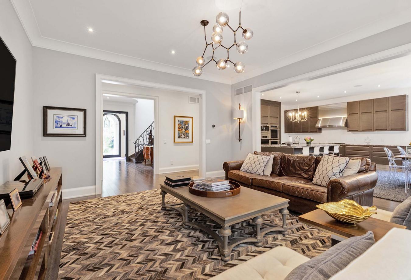 Toronto, ON, M3H 1E2, Canada, 5 Bedrooms Bedrooms, ,6 BathroomsBathrooms,Residential,For Sale,1962067