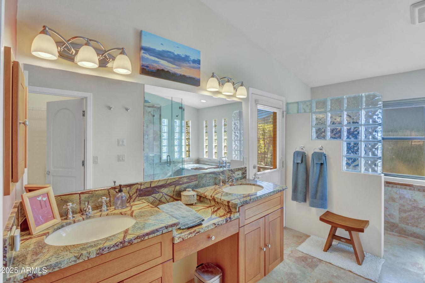 Sedona, Yavapai, 86351, United States, 3 Bedrooms Bedrooms, ,Residential,For Sale,1962054