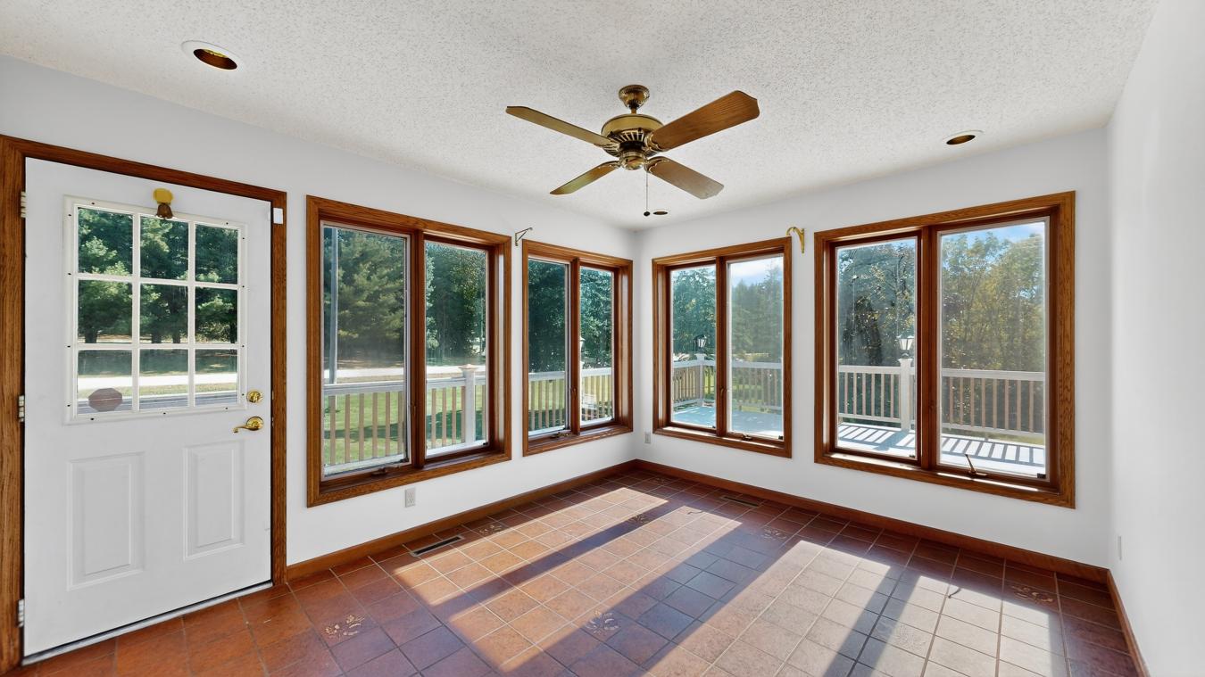 Rochester, Olmsted, 55901, United States, 4 Bedrooms Bedrooms, ,5 BathroomsBathrooms,Residential,For Sale,1963361