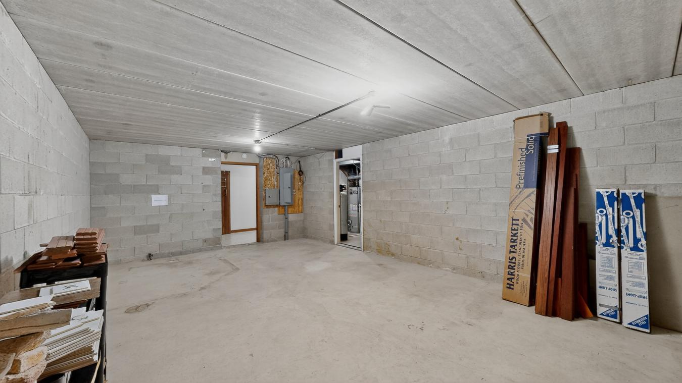 Rochester, Olmsted, 55901, United States, 4 Bedrooms Bedrooms, ,5 BathroomsBathrooms,Residential,For Sale,1963361