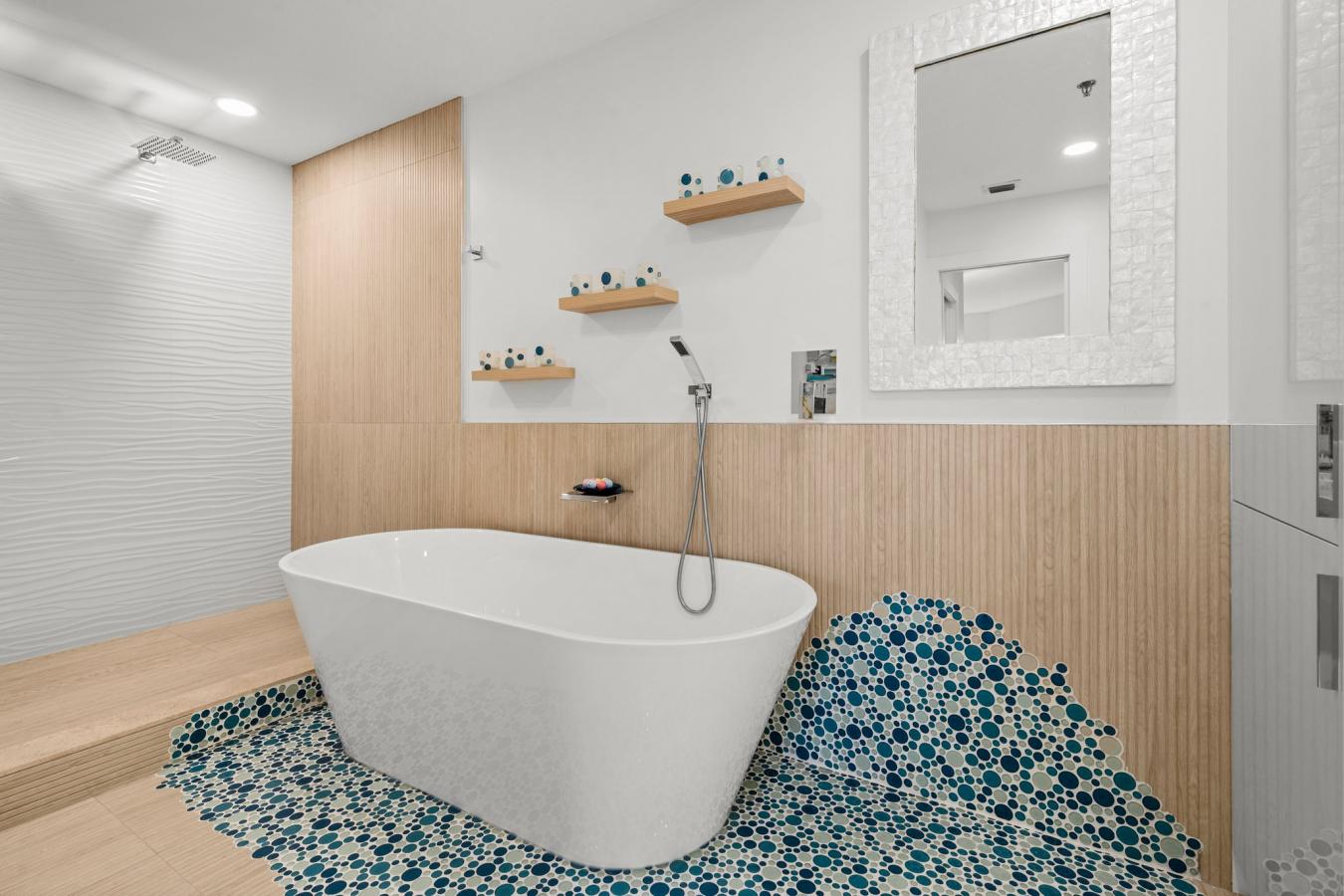 Sarasota, Florida, 34236, United States, 3 Bedrooms Bedrooms, ,3 BathroomsBathrooms,Residential,For Sale,1963360