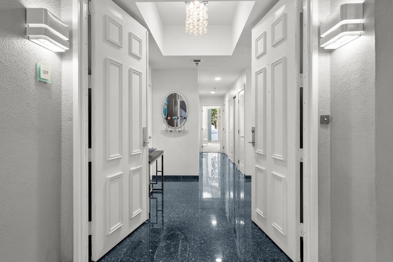 Sarasota, Florida, 34236, United States, 3 Bedrooms Bedrooms, ,3 BathroomsBathrooms,Residential,For Sale,1963360