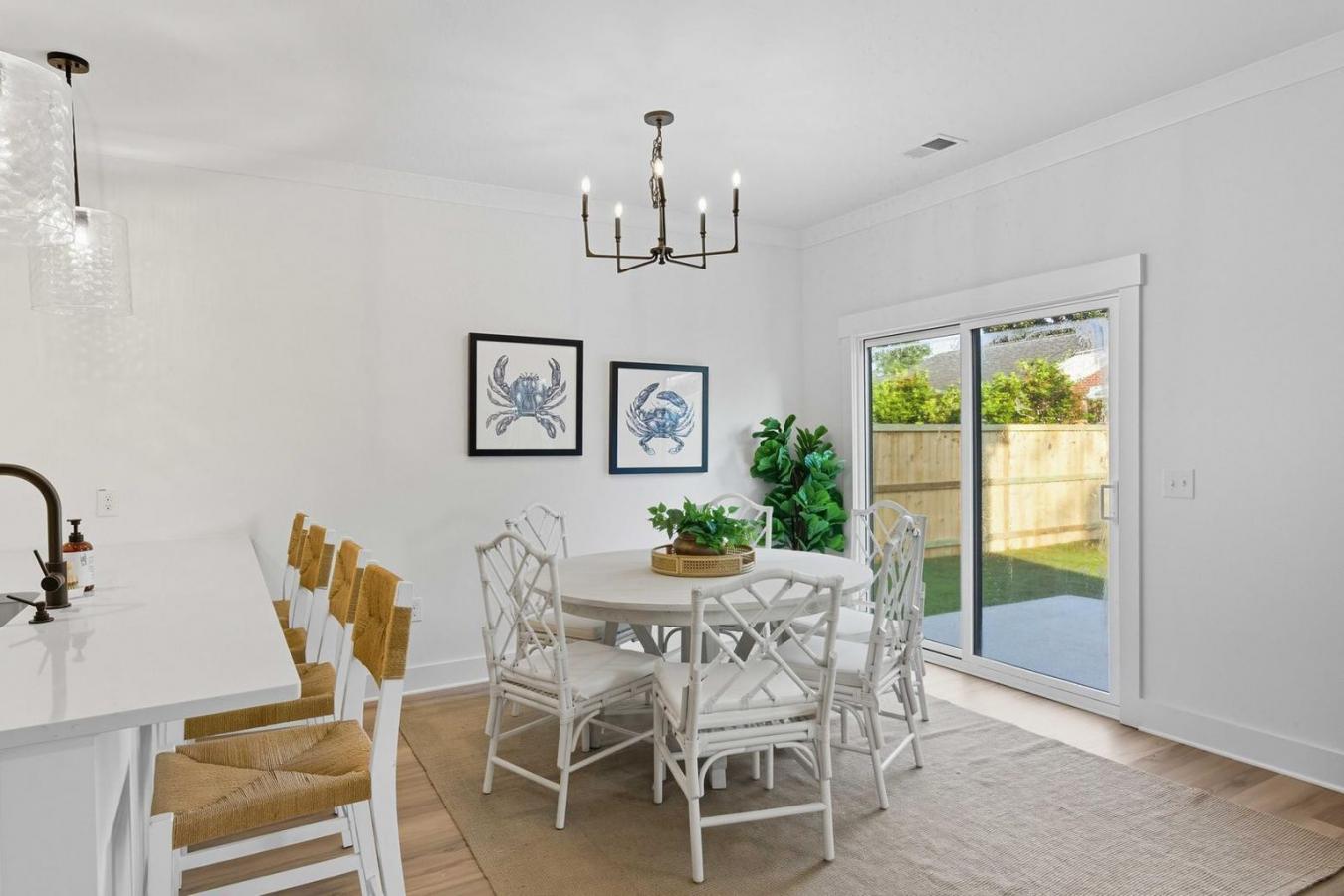 Charleston, Charleston, 29407, United States, 4 Bedrooms Bedrooms, ,2 BathroomsBathrooms,Residential,For Sale,1962053