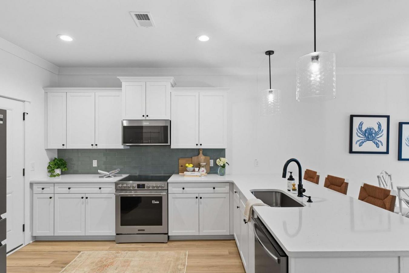 Charleston, Charleston, 29407, United States, 4 Bedrooms Bedrooms, ,2 BathroomsBathrooms,Residential,For Sale,1962053