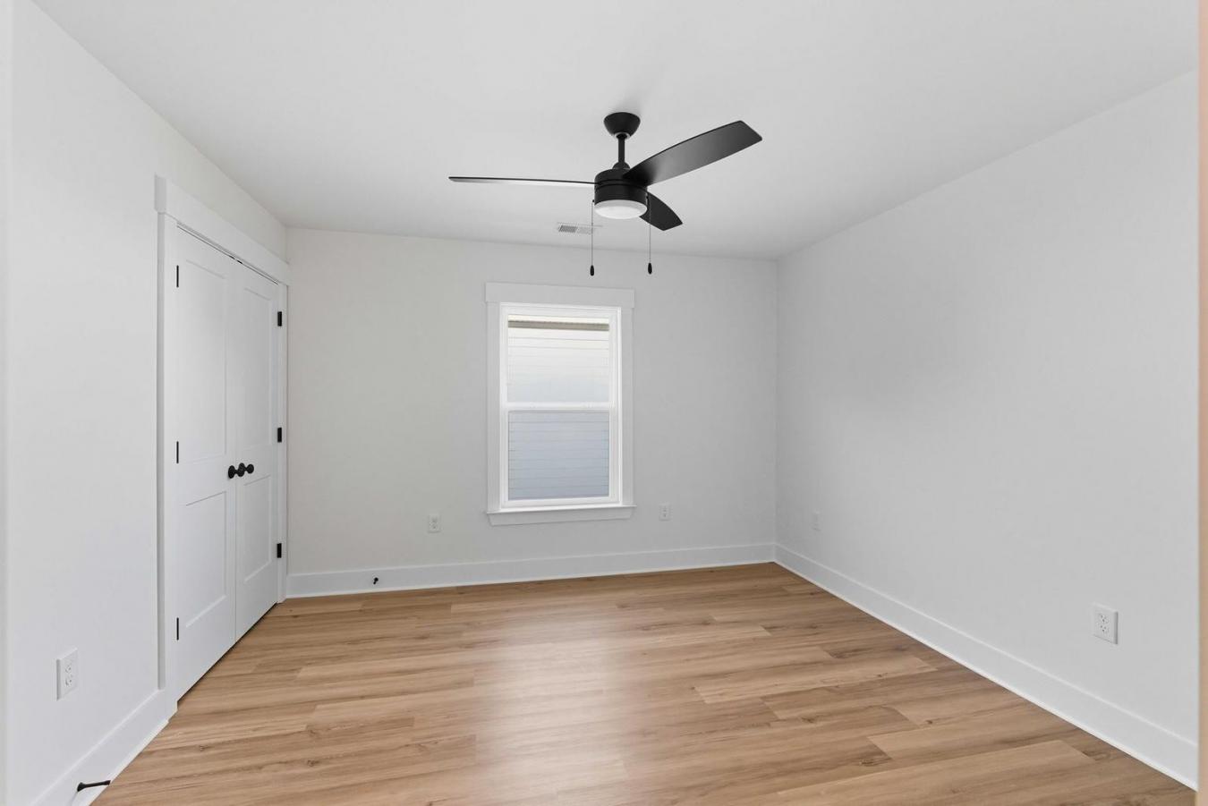 Charleston, Charleston, 29407, United States, 4 Bedrooms Bedrooms, ,2 BathroomsBathrooms,Residential,For Sale,1962053