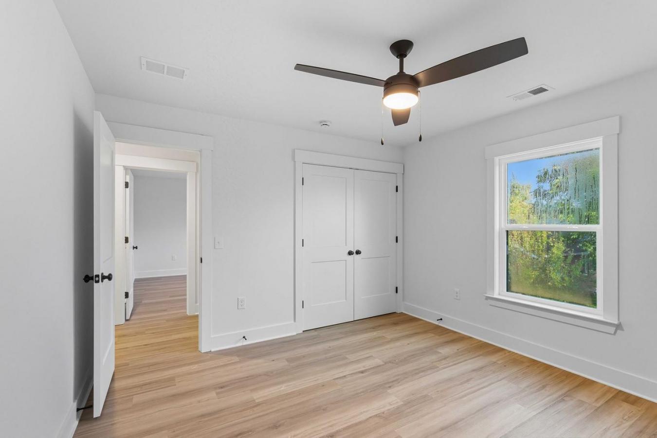 Charleston, Charleston, 29407, United States, 4 Bedrooms Bedrooms, ,2 BathroomsBathrooms,Residential,For Sale,1962053