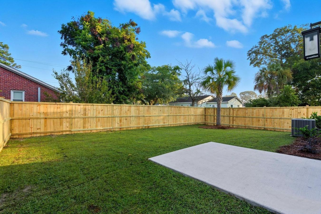 Charleston, Charleston, 29407, United States, 4 Bedrooms Bedrooms, ,2 BathroomsBathrooms,Residential,For Sale,1962053