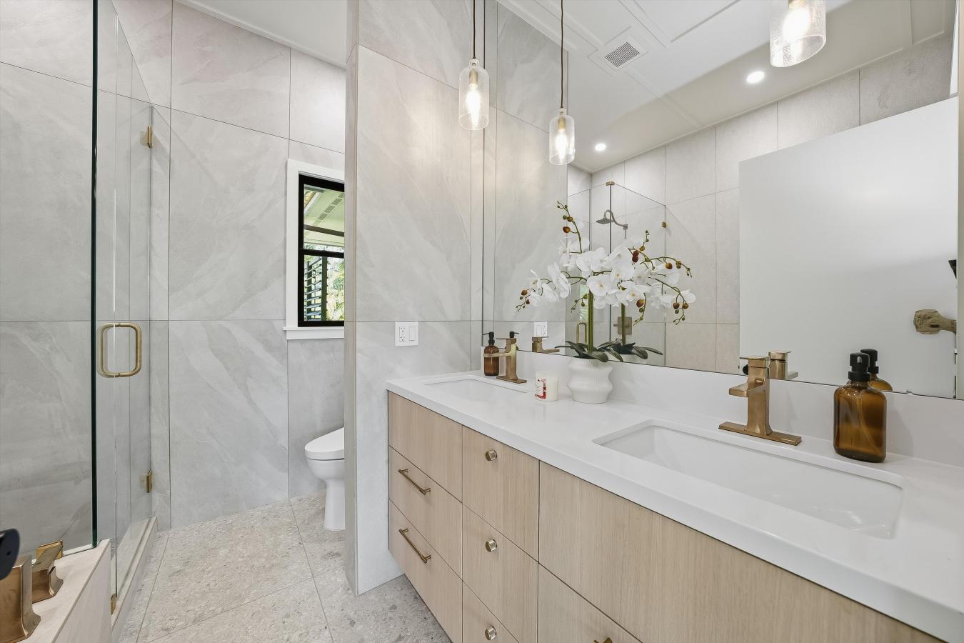 Kailua, Honolulu, 96734, United States, 3 Bedrooms Bedrooms, ,4 BathroomsBathrooms,Residential,For Sale,1964661