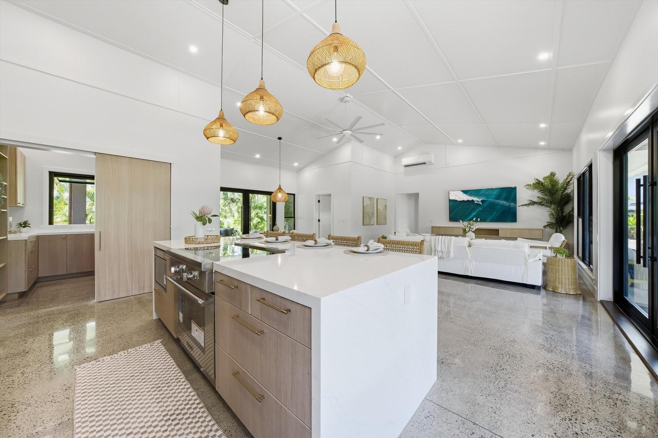 Kailua, Honolulu, 96734, United States, 3 Bedrooms Bedrooms, ,4 BathroomsBathrooms,Residential,For Sale,1964661