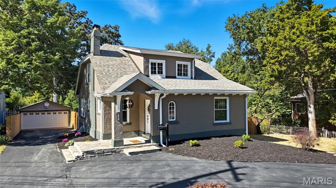 Webster Groves, St. Louis, 63119, United States, 4 Bedrooms Bedrooms, ,3 BathroomsBathrooms,Residential,For Sale,1962049 Webster Groves, St. Louis, 63119, United States, 4 Bedrooms Bedrooms, ,3 BathroomsBathrooms,Residential,For Sale,1962049