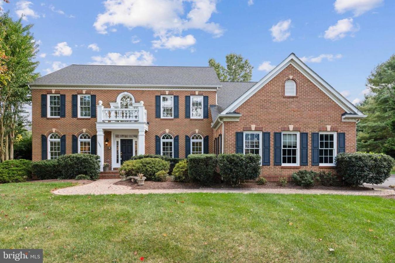 GREAT FALLS, FAIRFAX-VA, 22066, United States, 5 Bedrooms Bedrooms, ,4 BathroomsBathrooms,Residential,For Sale,1963356