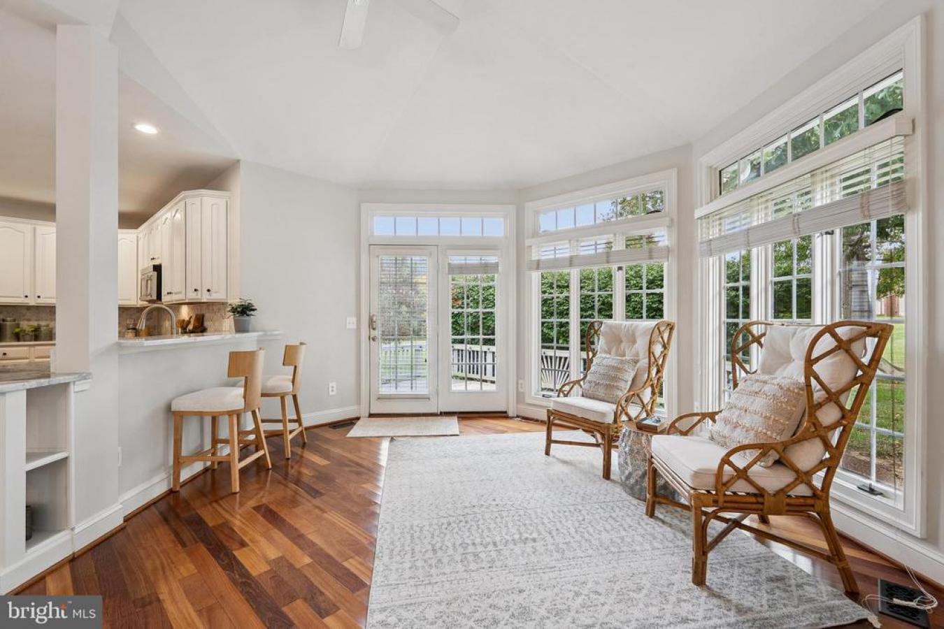 GREAT FALLS, FAIRFAX-VA, 22066, United States, 5 Bedrooms Bedrooms, ,4 BathroomsBathrooms,Residential,For Sale,1963356