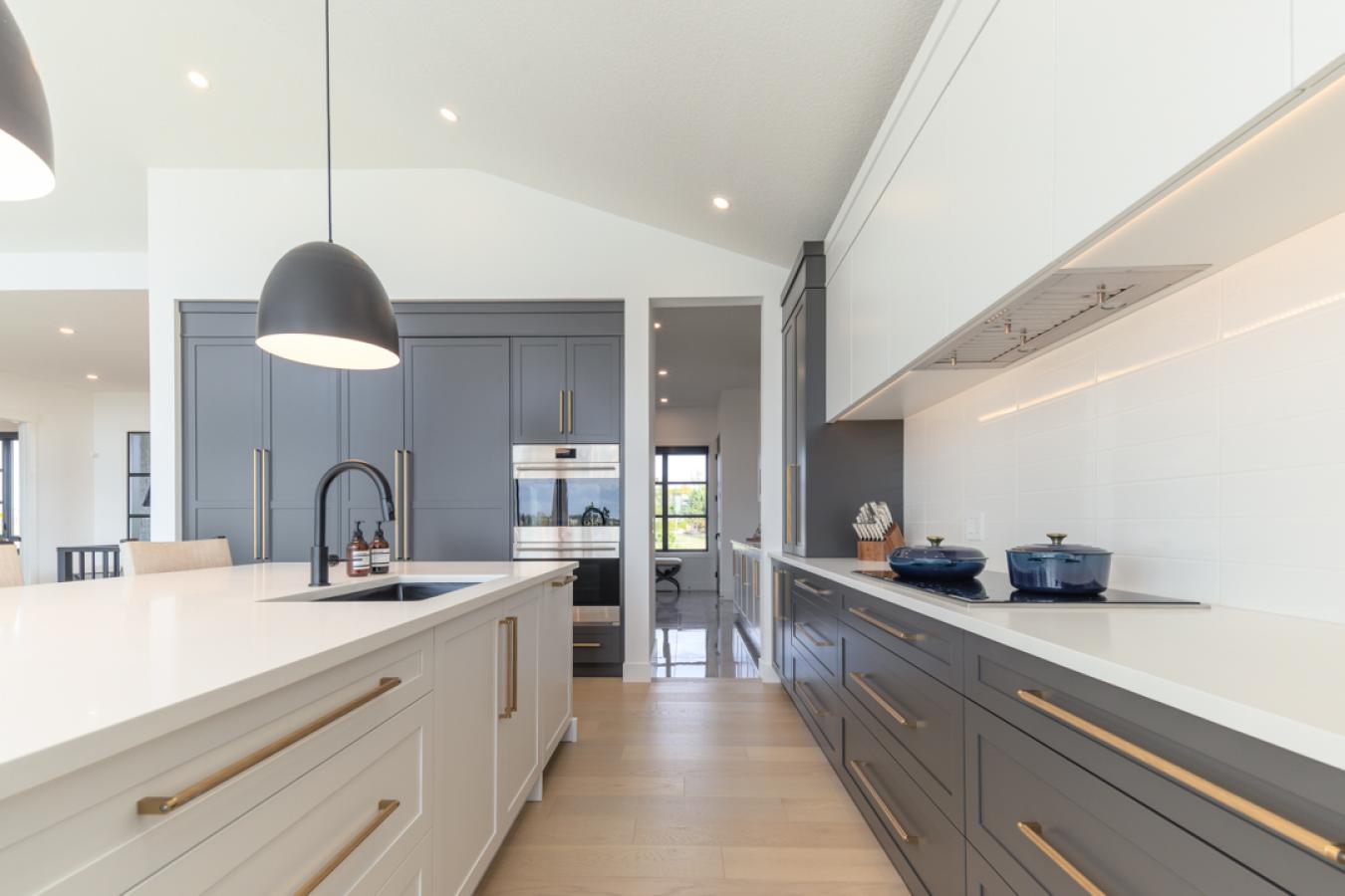 Rocky View County, AB, T3R 0X3, Canada, 5 Bedrooms Bedrooms, ,2 BathroomsBathrooms,Residential,For Sale,1963358