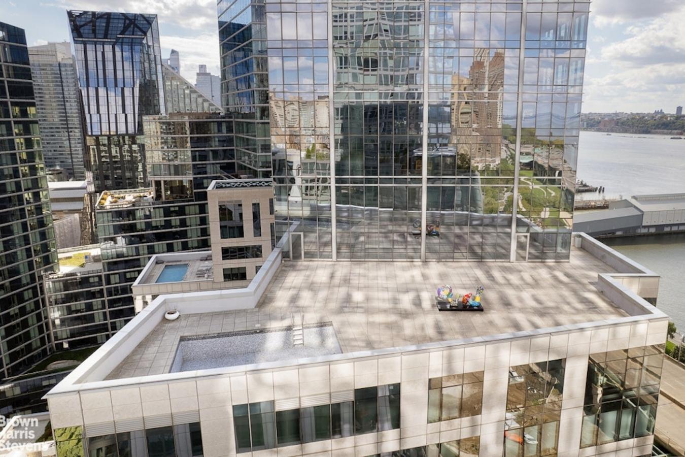 New York, New York, 10069, United States, 7 Bedrooms Bedrooms, ,9 BathroomsBathrooms,Residential,For Sale,1963351