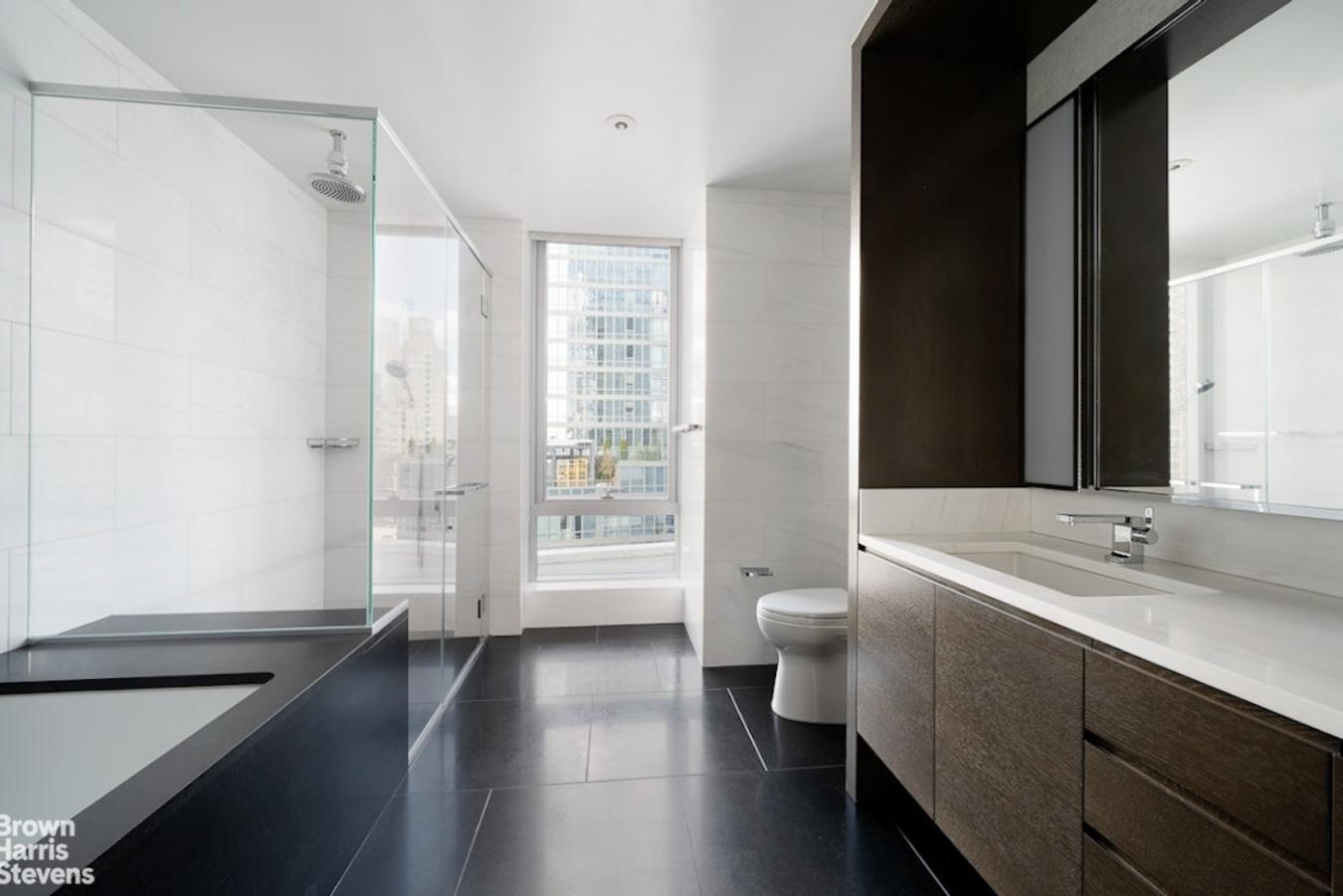 New York, New York, 10069, United States, 7 Bedrooms Bedrooms, ,9 BathroomsBathrooms,Residential,For Sale,1963351