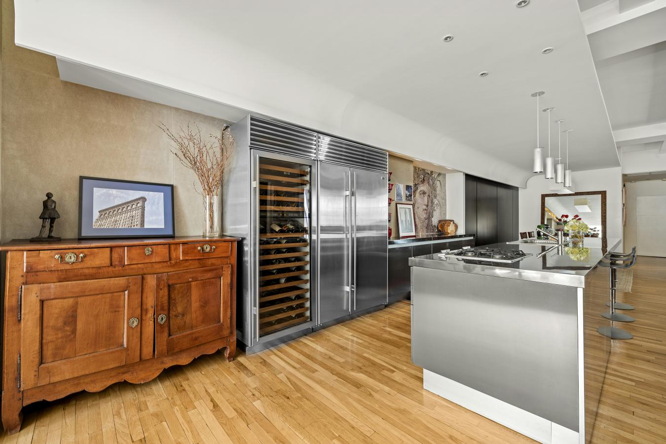 Flatiron, New York, 10003, United States, 3 Bedrooms Bedrooms, ,2 BathroomsBathrooms,Residential,For Sale,2012435