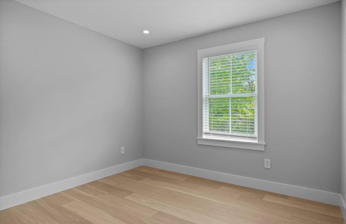 Hampton Bays, New York, 11946, United States, 4 Bedrooms Bedrooms, ,2 BathroomsBathrooms,Residential,For Sale,1962214