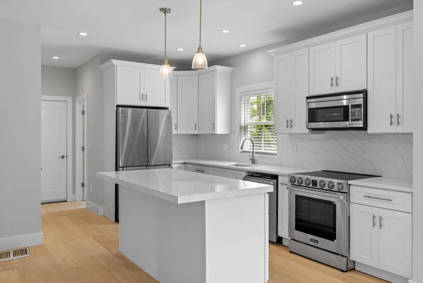 Hampton Bays, New York, 11946, United States, 4 Bedrooms Bedrooms, ,2 BathroomsBathrooms,Residential,For Sale,1962214