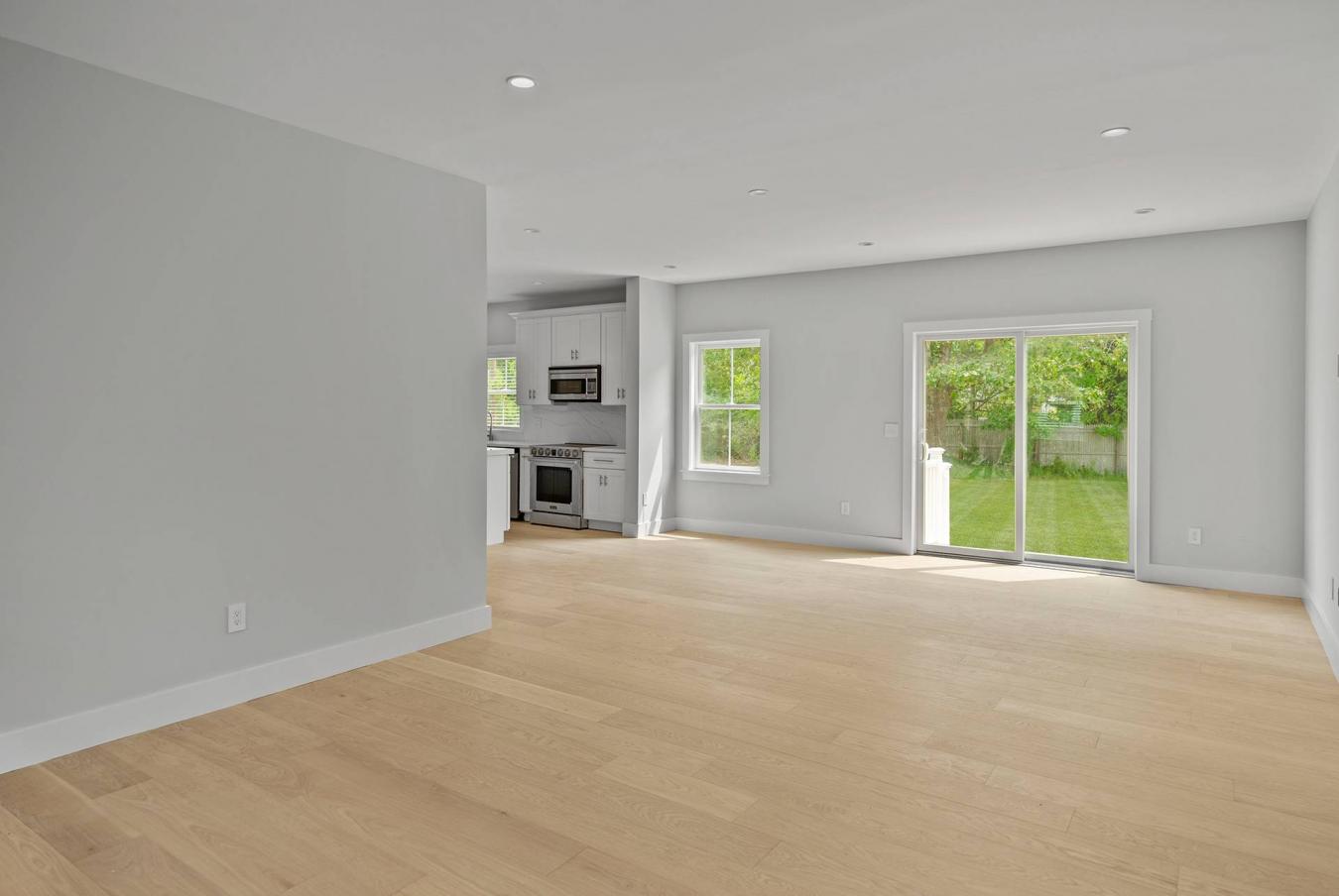 Hampton Bays, New York, 11946, United States, 4 Bedrooms Bedrooms, ,2 BathroomsBathrooms,Residential,For Sale,1962214