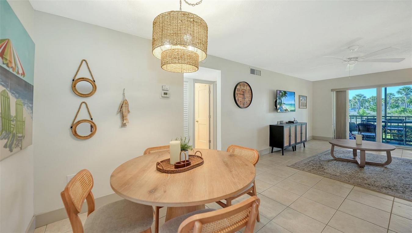 SIESTA KEY, Sarasota, 34242, United States, 2 Bedrooms Bedrooms, ,2 BathroomsBathrooms,Residential,For Sale,1963336