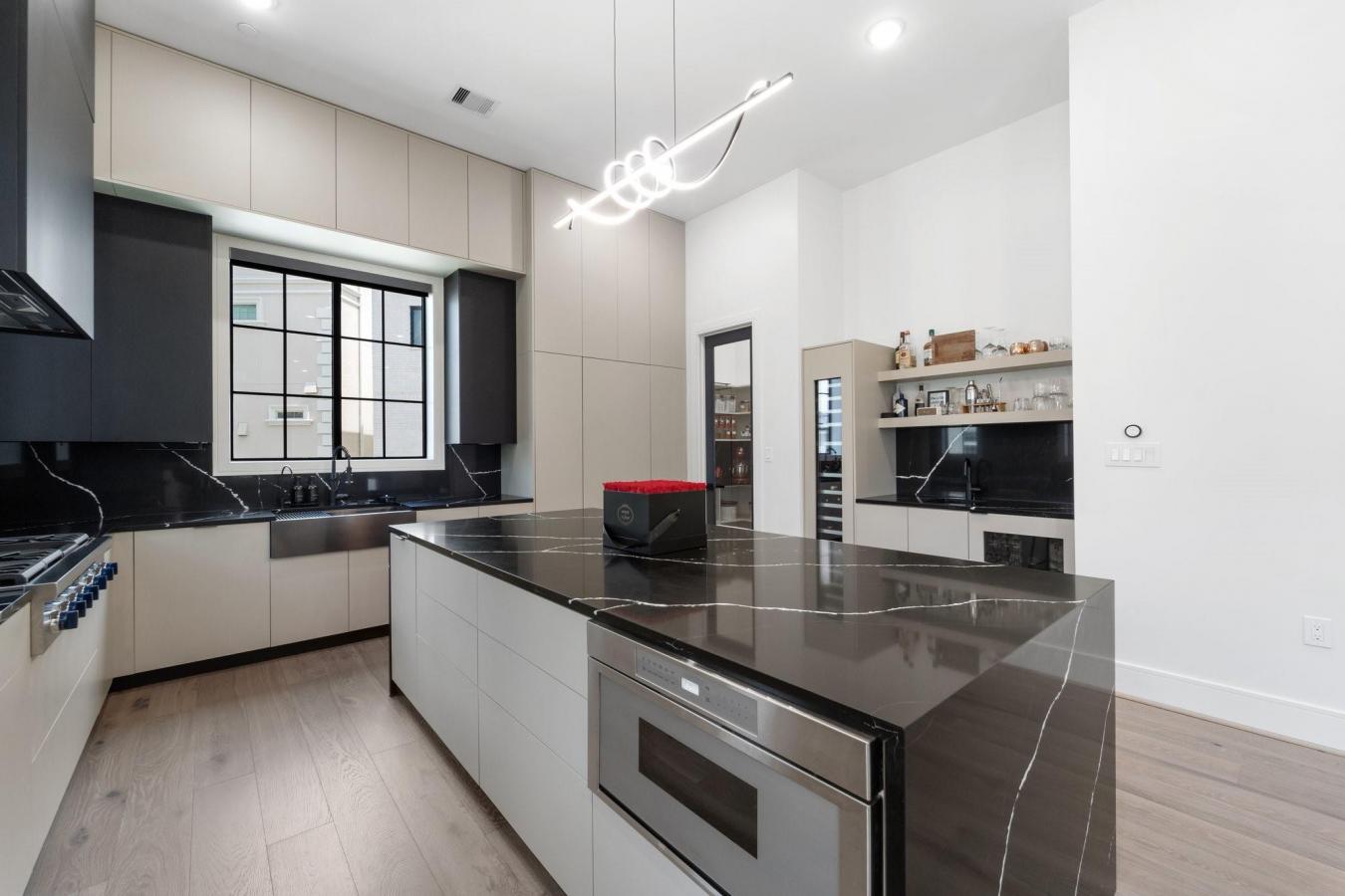 Houston, Harris, 77055, United States, 4 Bedrooms Bedrooms, ,4 BathroomsBathrooms,Residential,For Sale,1963333