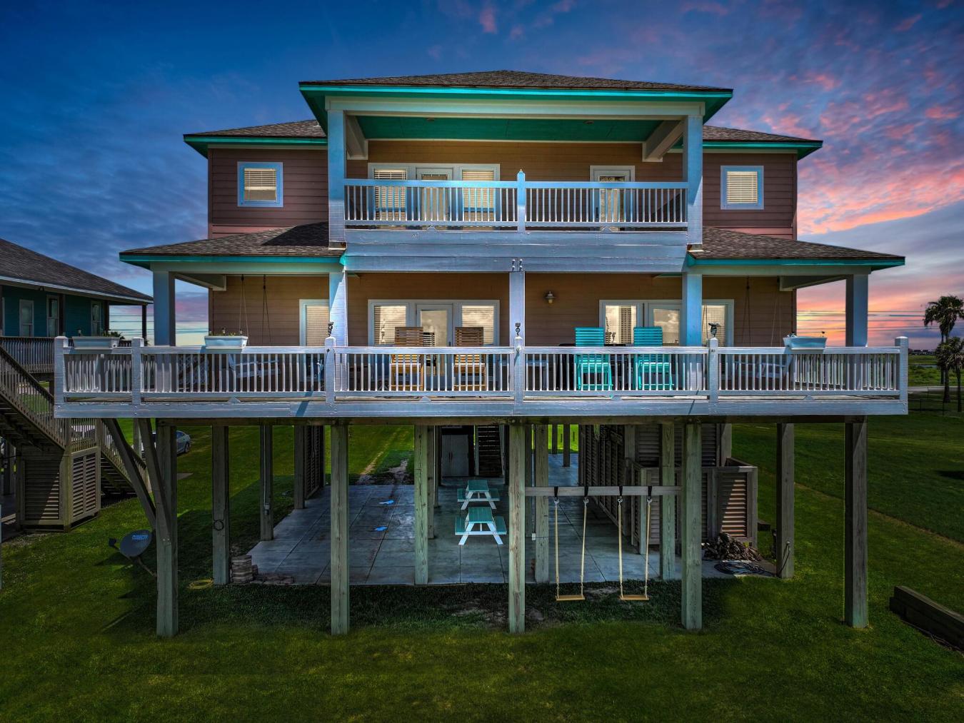 Gilchrist, Galveston, 77617, United States, 5 Bedrooms Bedrooms, ,5 BathroomsBathrooms,Residential,For Sale,1963335