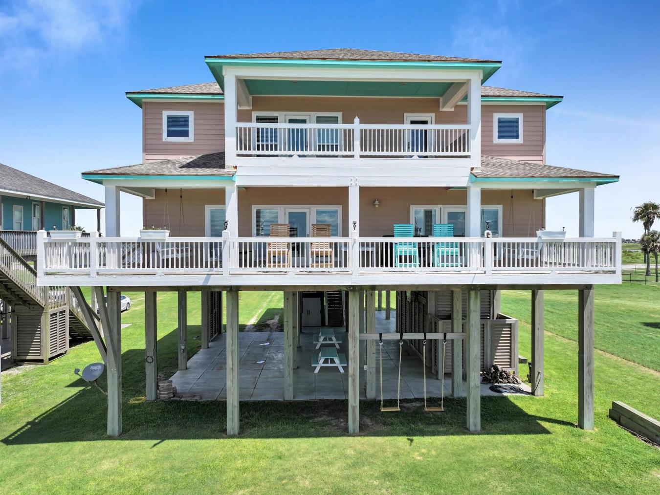 Gilchrist, Galveston, 77617, United States, 5 Bedrooms Bedrooms, ,5 BathroomsBathrooms,Residential,For Sale,1963335