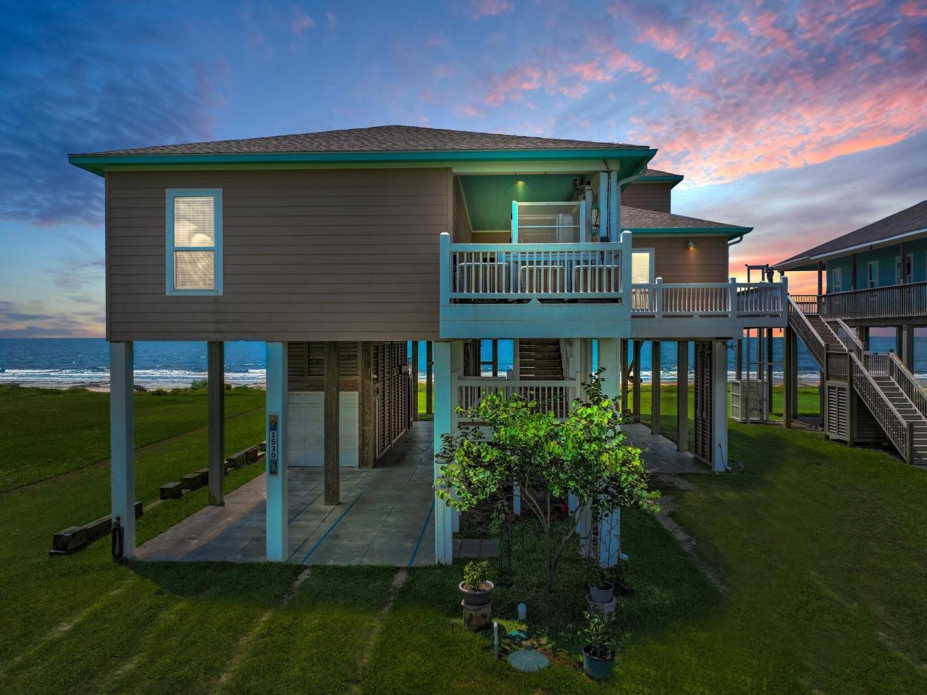 Gilchrist, Galveston, 77617, United States, 5 Bedrooms Bedrooms, ,5 BathroomsBathrooms,Residential,For Sale,1963335