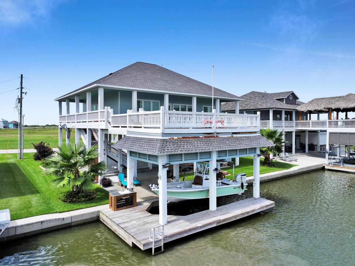 Crystal Beach, Galveston, 77650, United States, 3 Bedrooms Bedrooms, ,2 BathroomsBathrooms,Residential,For Sale,1963331