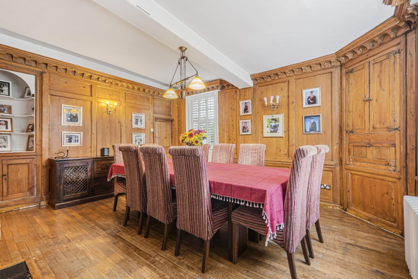 Witham, Essex, CM8 1DA, United Kingdom, 8 Bedrooms Bedrooms, ,6 BathroomsBathrooms,Residential,For Sale,1963326