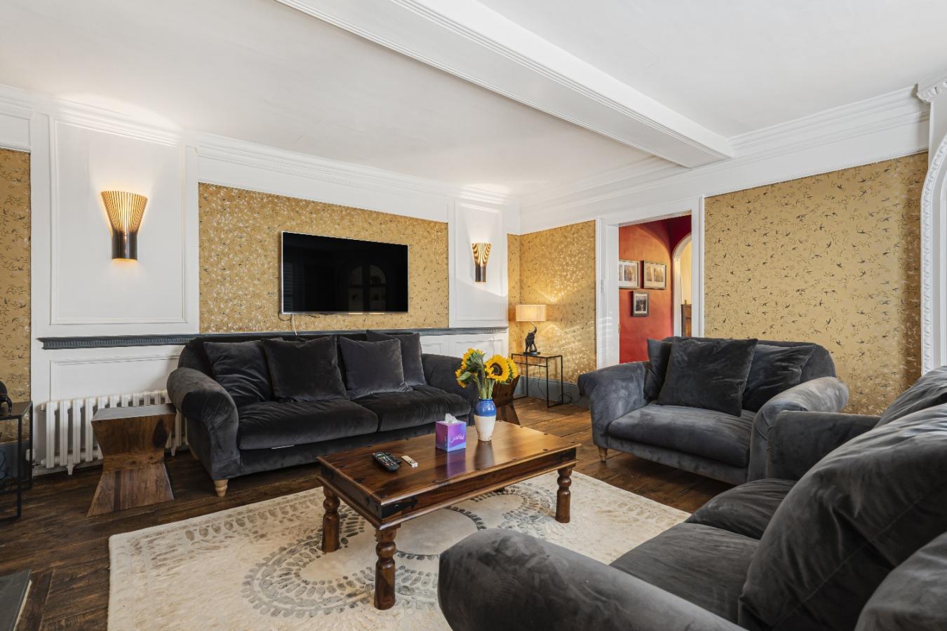 Witham, Essex, CM8 1DA, United Kingdom, 8 Bedrooms Bedrooms, ,6 BathroomsBathrooms,Residential,For Sale,1963326