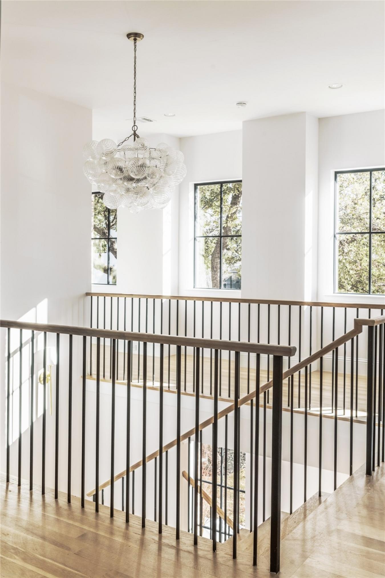 Dallas, Dallas, 75229, United States, 5 Bedrooms Bedrooms, ,5 BathroomsBathrooms,Residential,For Sale,1963324